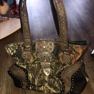 Camouflage purse